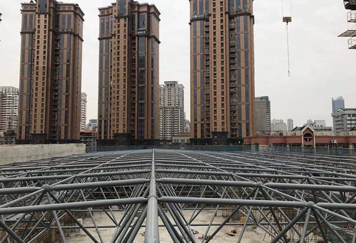 乌兰浩特螺栓球网架结构